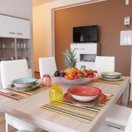 Guesthouse Fino'S Family Monopoli Extérieur photo